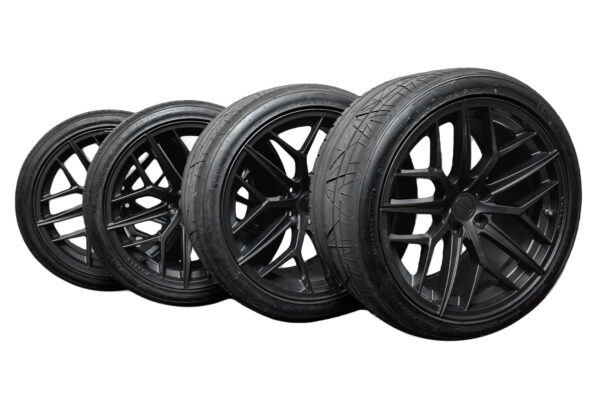 Steeda 20 ST-R Gunmetal Mustang Wheel & Tire